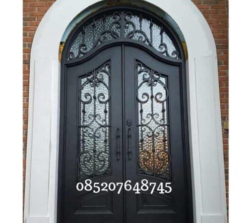 Pintu Besi Klasik (2) Pintu Besi Klasik (2)