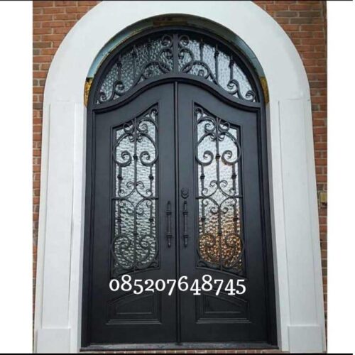 Pintu Besi Klasik (2) Pintu Besi Klasik (2)