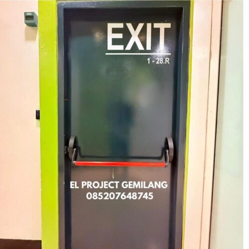 Pintu Emergency Exit (1) Pintu Emergency Exit (1)