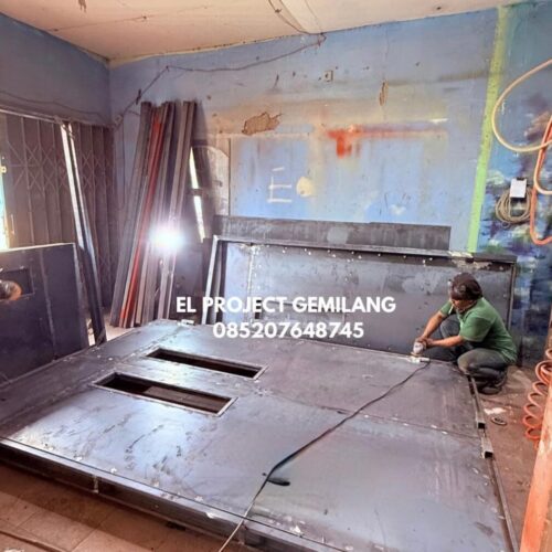 Pintu Emergency Exit (8) Pintu Emergency Exit (8)